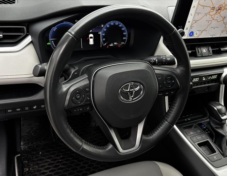 Toyota RAV4 SUV / Terénní 2,5 l 131 kw