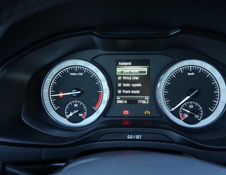 Škoda Karoq SUV / Terénní 2,0 l 110 kw