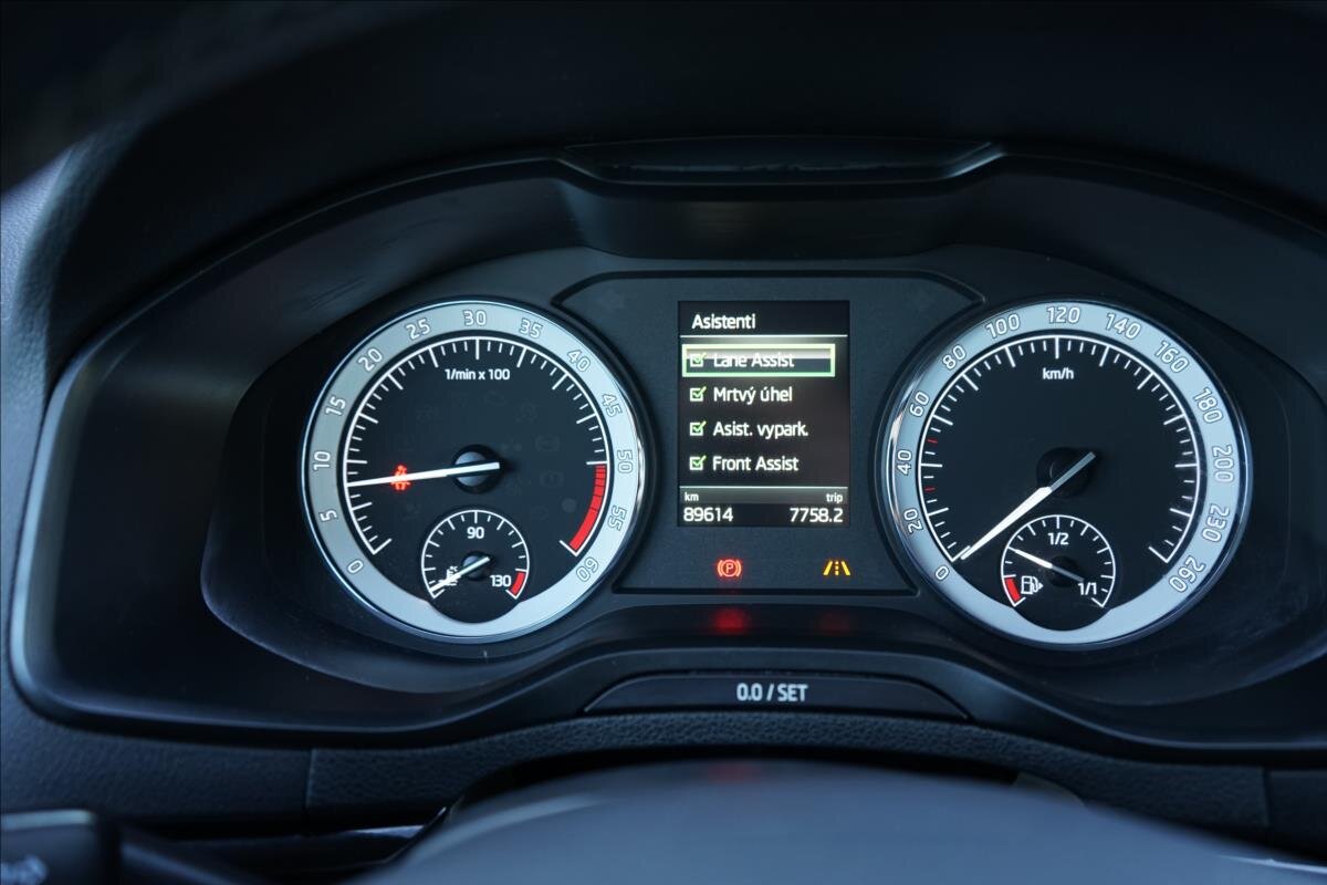 Škoda Karoq SUV / Terénní 2,0 l 110 kw