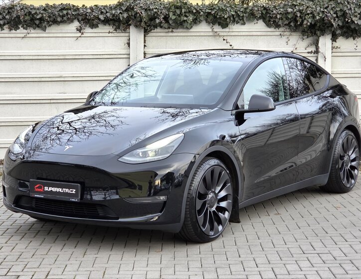 Tesla Model Y SUV 0,0 393 kw
