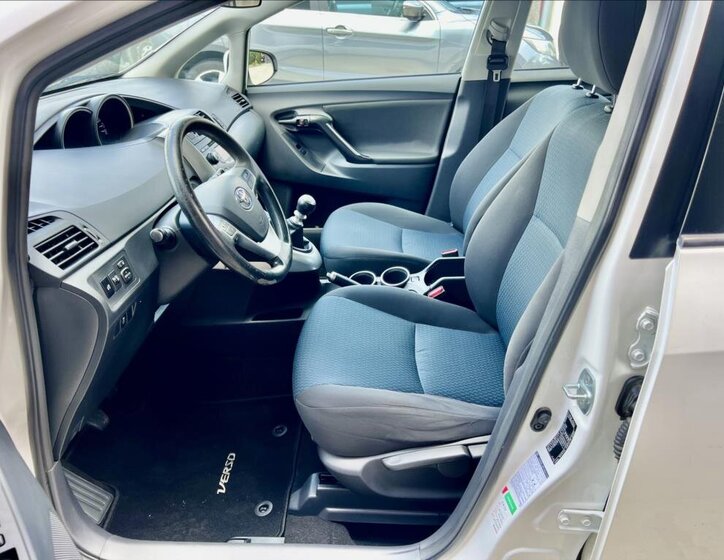 Toyota Verso MPV 1,6 l 82 kw