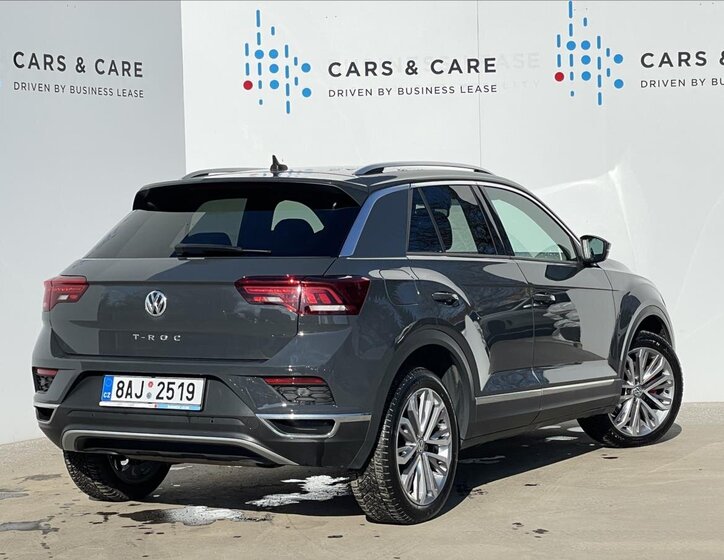 Volkswagen T-Roc SUV / Terénní 1,5 l 110 kw