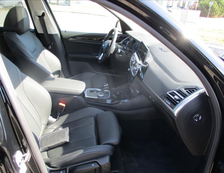 BMW X3 SUV / Terénní 2,0 l 215 kw