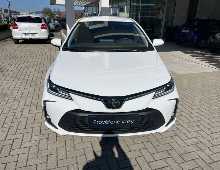Toyota Corolla Sedan / Limuzína 1,5 l 92 kw