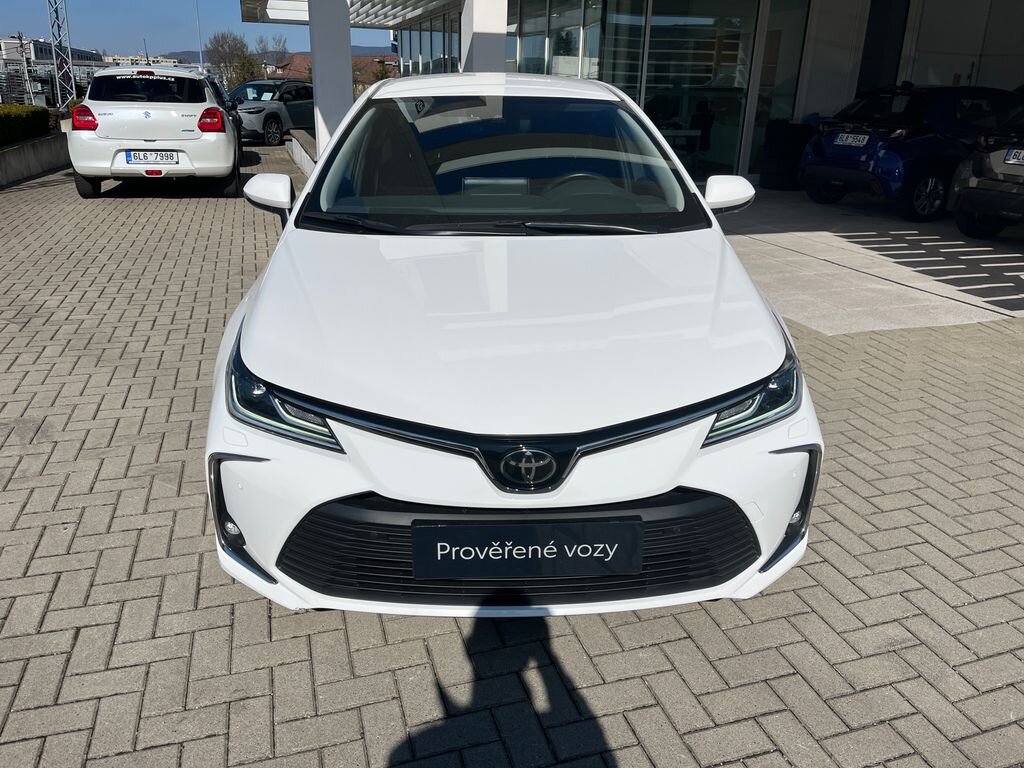 Toyota Corolla Sedan / Limuzína 1,5 l 92 kw