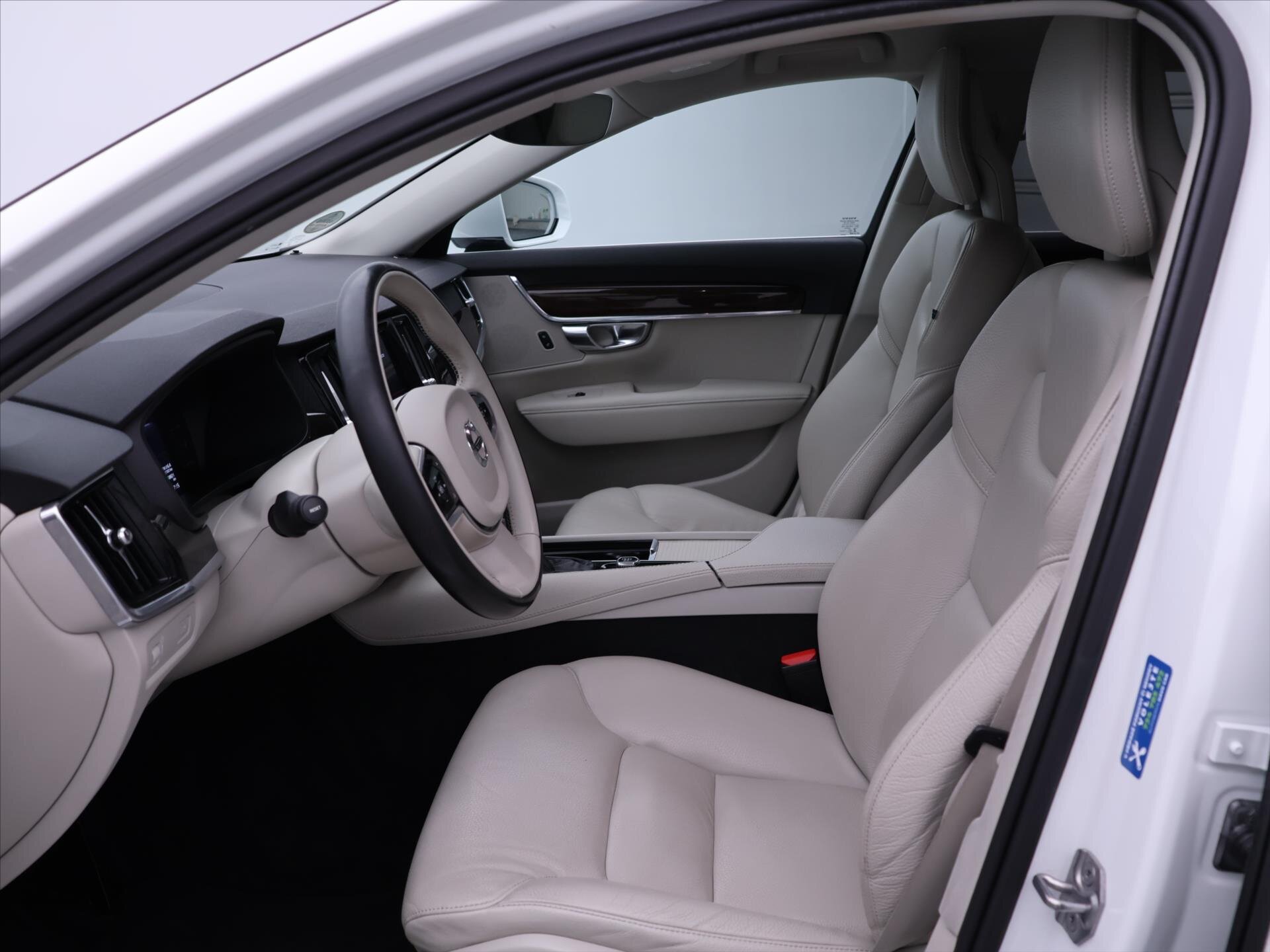 Volvo V90 Kombi 2,0 l 140 kw