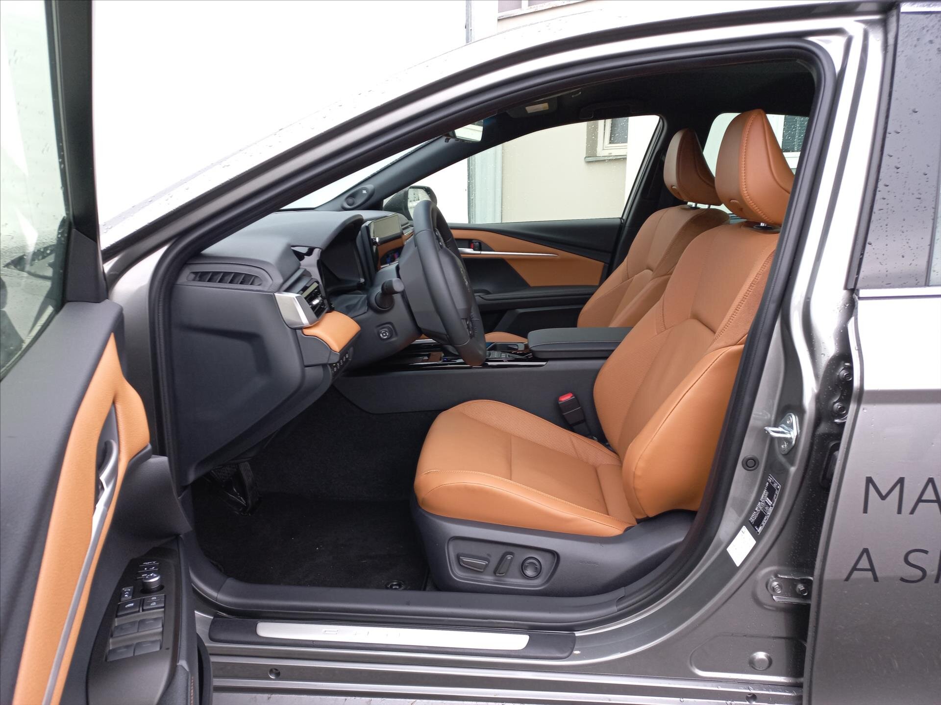 Toyota Camry Sedan 2,5 l 137 kw