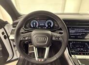Audi Q8 14