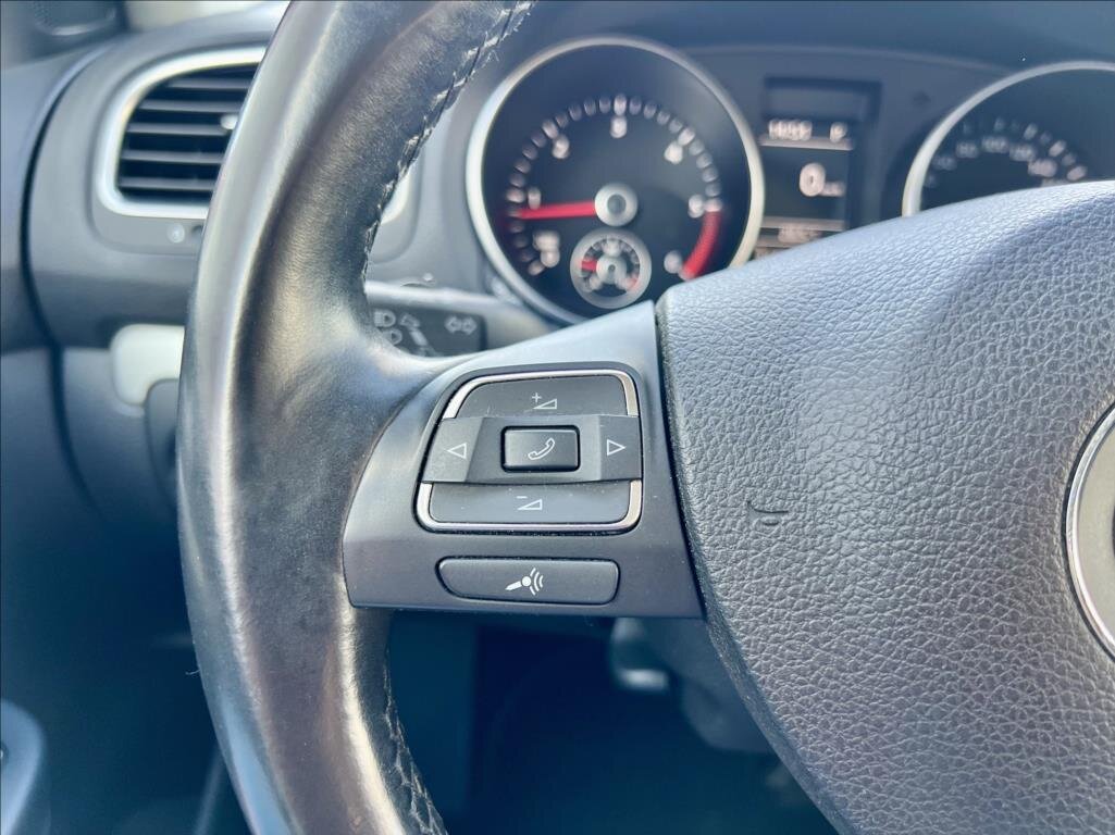 Volkswagen Golf Kombi 1,6 l 77 kw