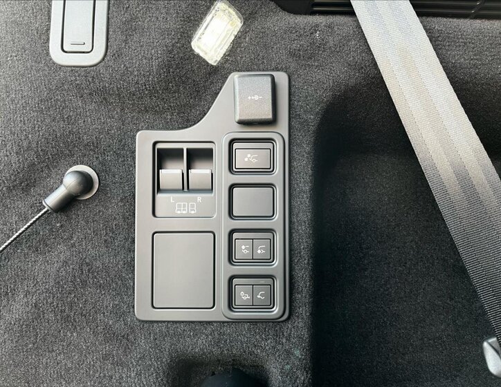 Land Rover Discovery SUV / Terénní 3,0 l 257 kw