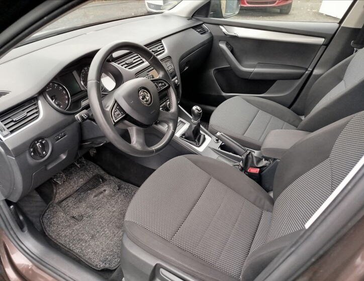 Škoda Octavia 13