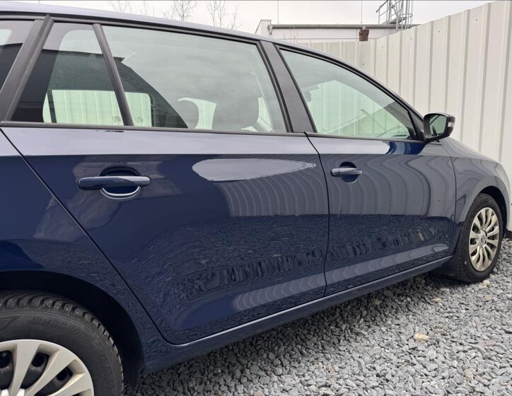 Škoda Rapid Hatchback 999,0 70 kw