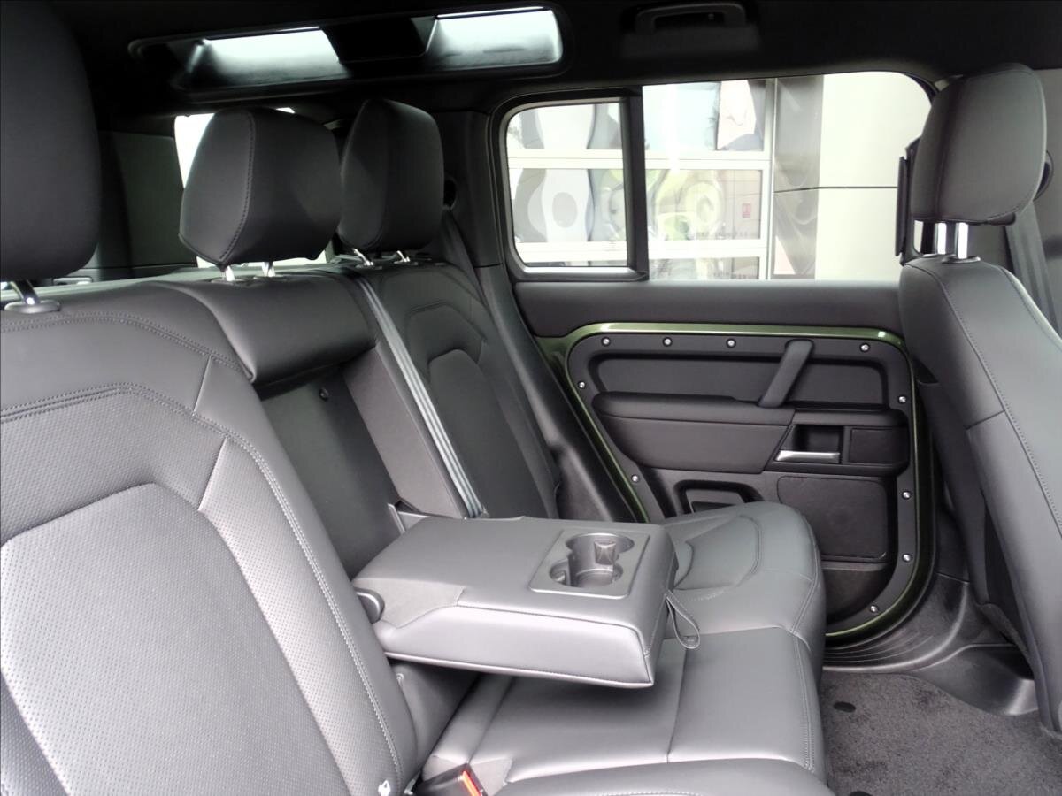 Land Rover Defender SUV / Terénní 3,0 l 183 kw