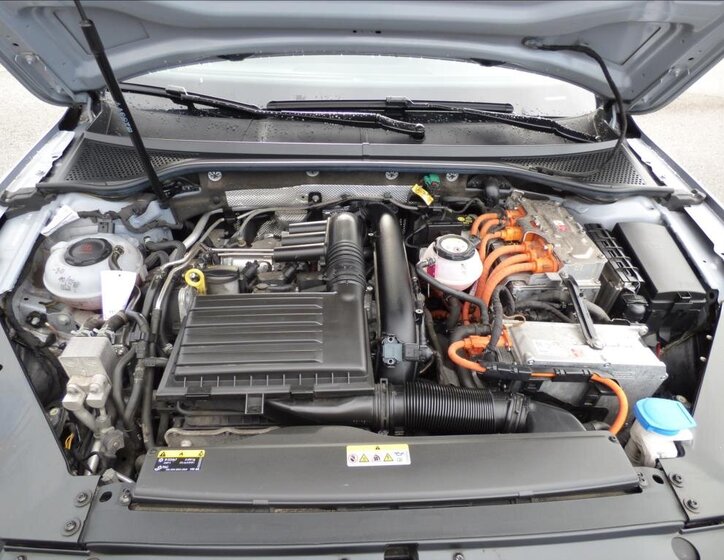 Volkswagen Passat Kombi 1,4 l 115 kw