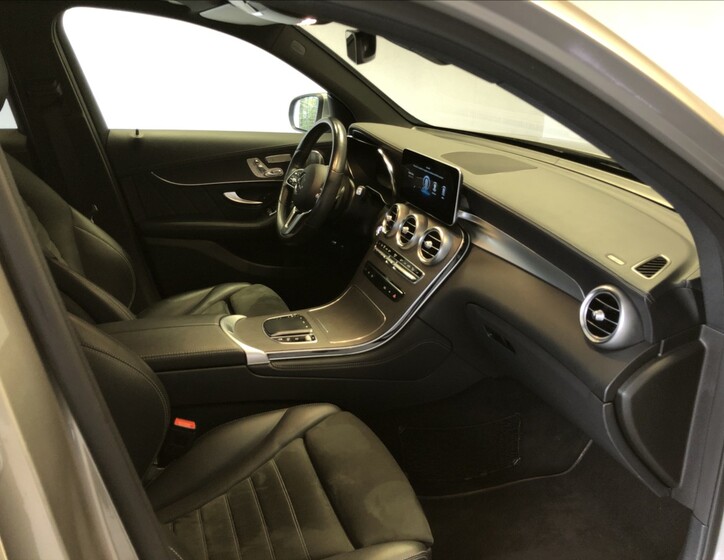 Mercedes-Benz GLC 12