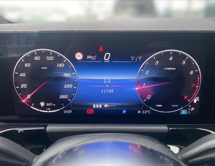 Mercedes-Benz Třídy B Hatchback 1,3 l 120 kw