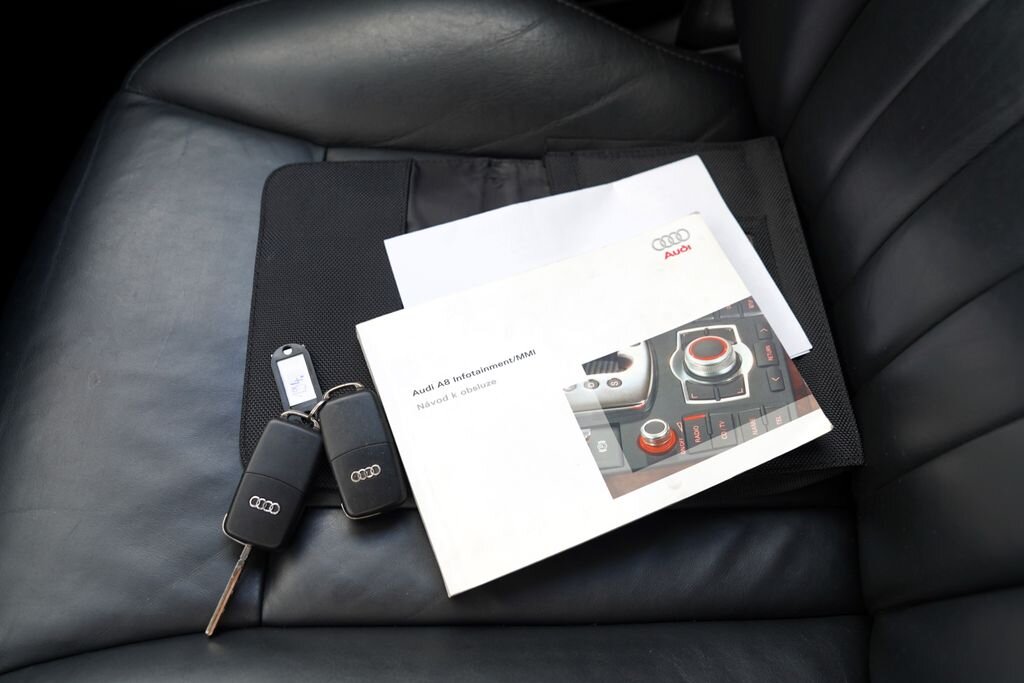 Audi A8 Sedan 3,0 l 171 kw