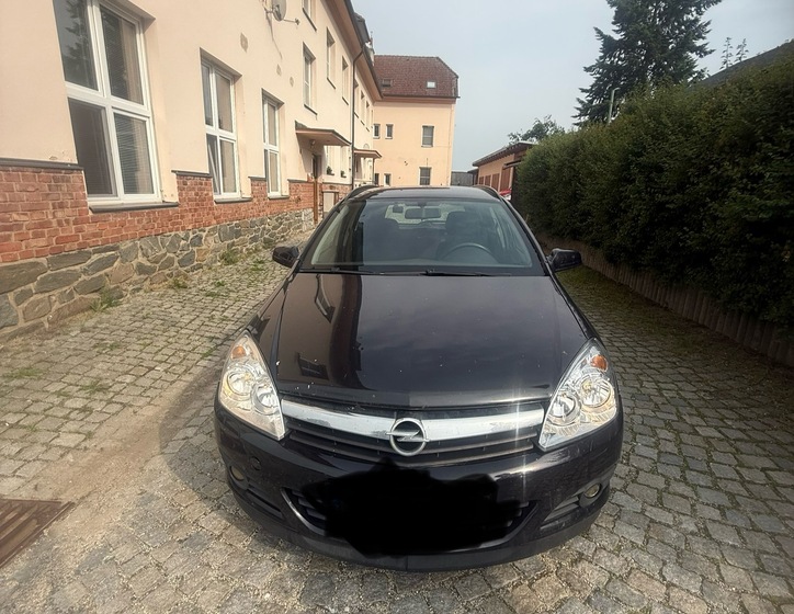 Opel Astra 1