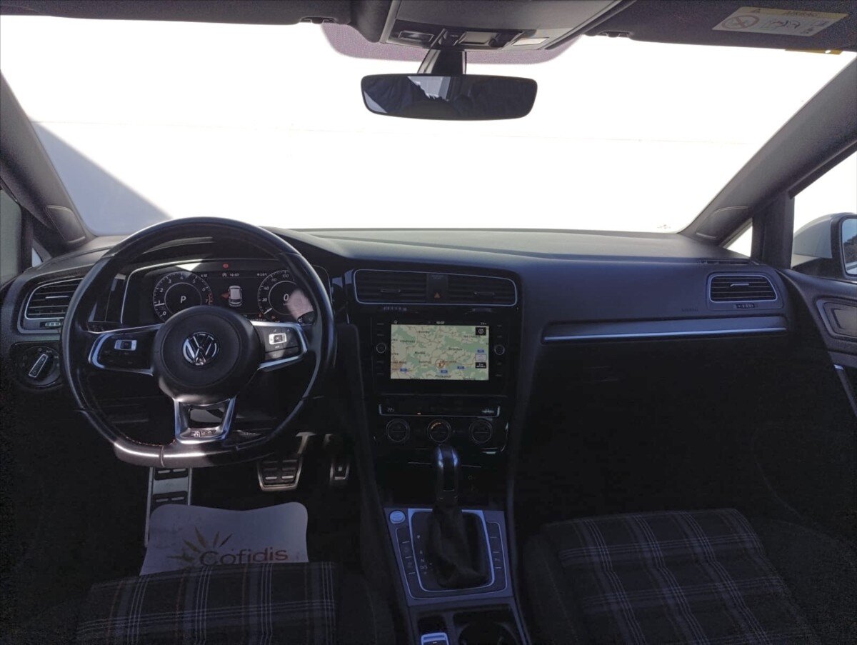 Volkswagen Golf Hatchback 2,0 l 180 kw