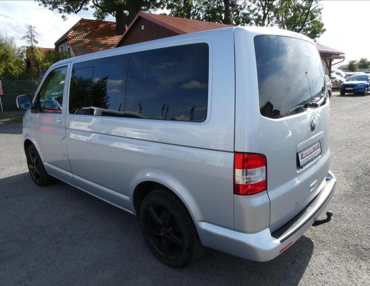 Volkswagen Caravelle 7
