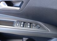 Peugeot 3008 SUV / Terénní 1,6 l 88 kw