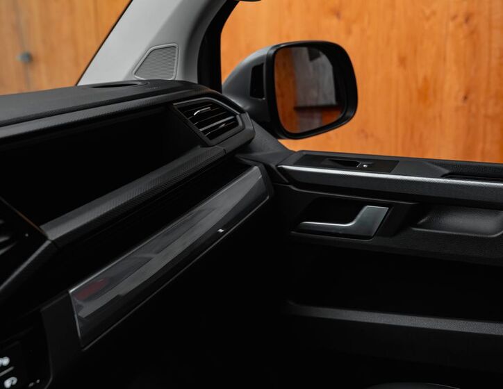 Volkswagen Transporter 14