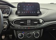 Fiat Tipo Sedan / Limuzína 999,0 73 kw