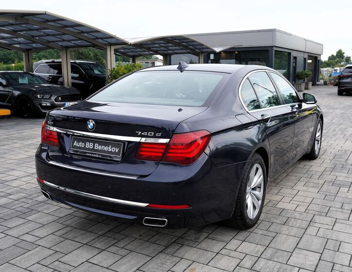 BMW Řada 7 6