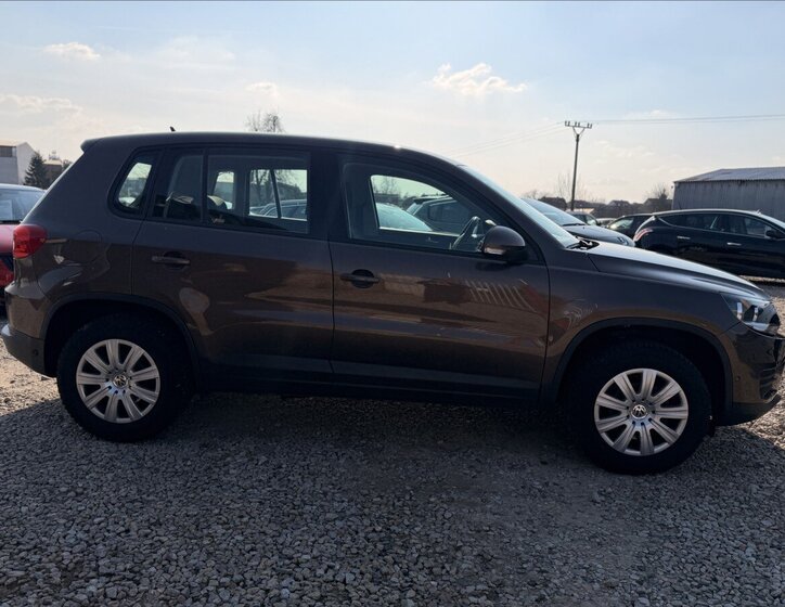 Volkswagen Tiguan SUV / Terénní 1,4 l 90 kw