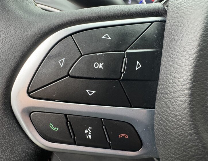 Chrysler Pacifica 35