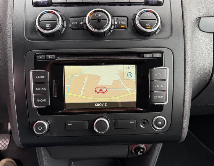 Volkswagen Touran Kombi 1,2 l 77 kw