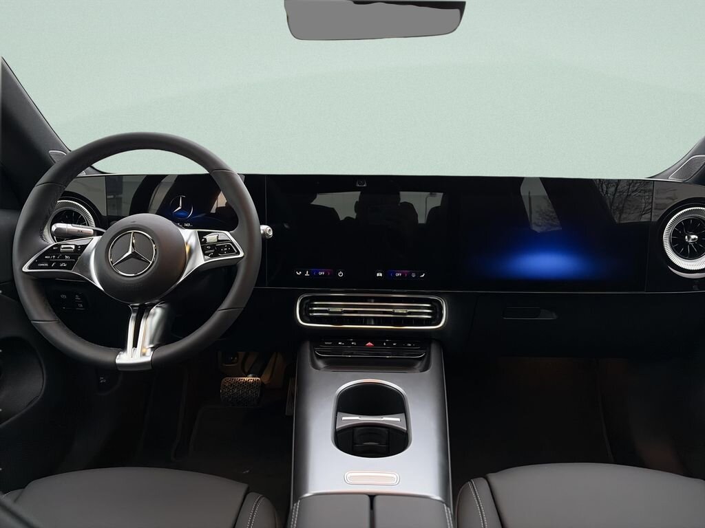 Mercedes-Benz CLA Sedan / Limuzína 1,3 l 120 kw