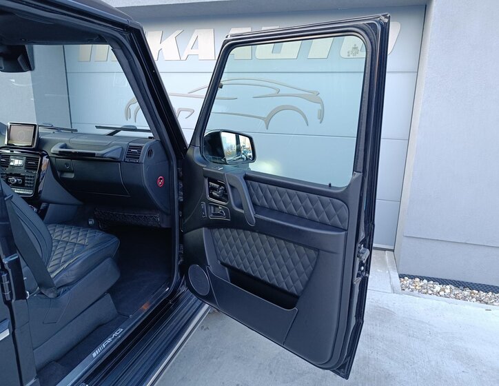 Mercedes-Benz Třídy G SUV / Terénní 5,5 l 400 kw