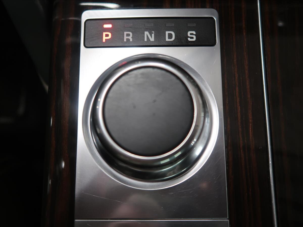 Land Rover Range Rover SUV / Terénní 4,4 l 250 kw