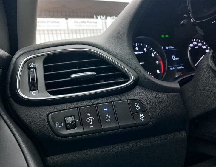 Hyundai i30 Hatchback 998,0 88 kw