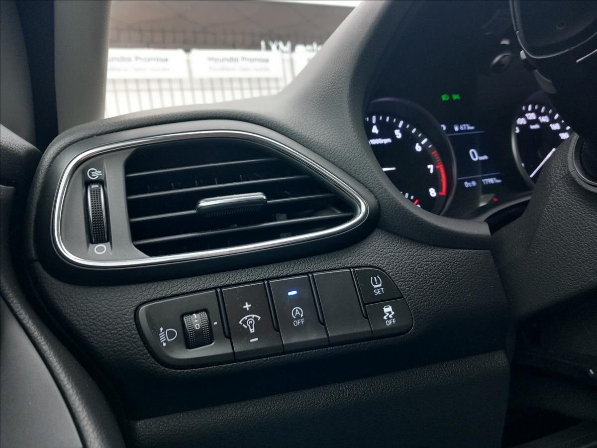 Hyundai i30 Hatchback 998,0 88 kw