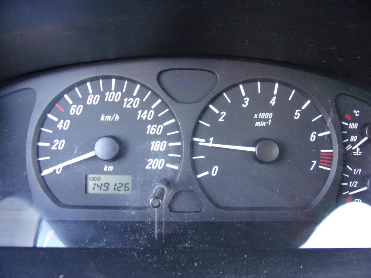 Opel Agila Kombi 973,0 43 kw