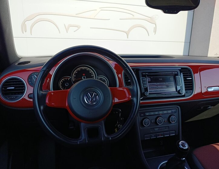 Volkswagen Beetle Kabriolet 1,2 l 77 kw