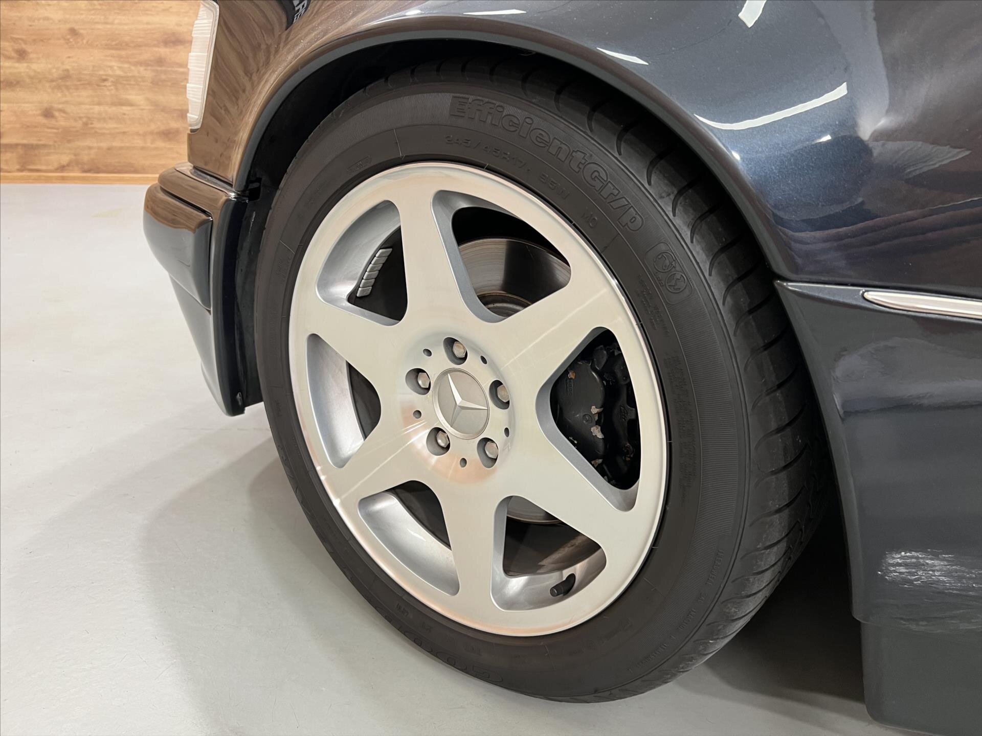 Mercedes-Benz Třídy E Sedan / Limuzína 5,0 l 235 kw