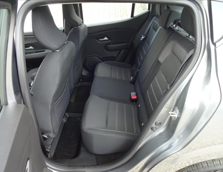 Dacia Sandero Hatchback 999,0 67 kw