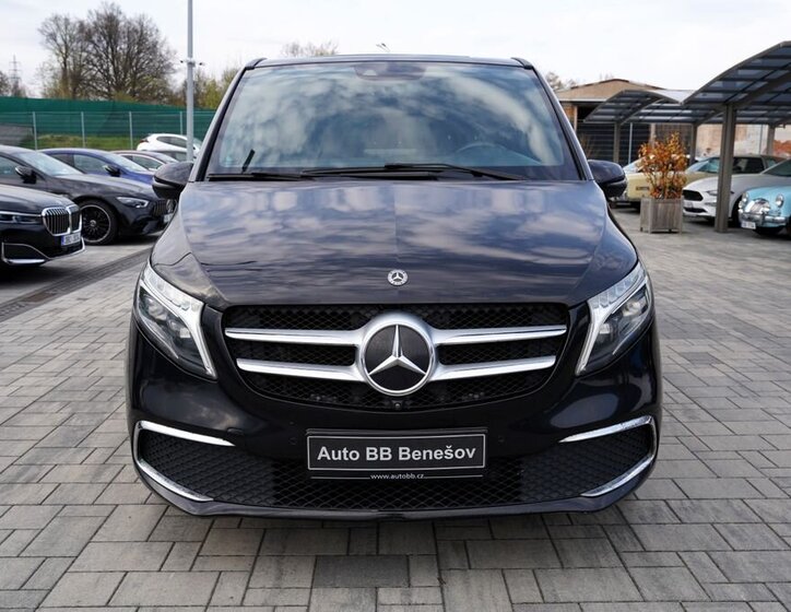 Mercedes-Benz Třídy V MPV 2,0 l 176 kw