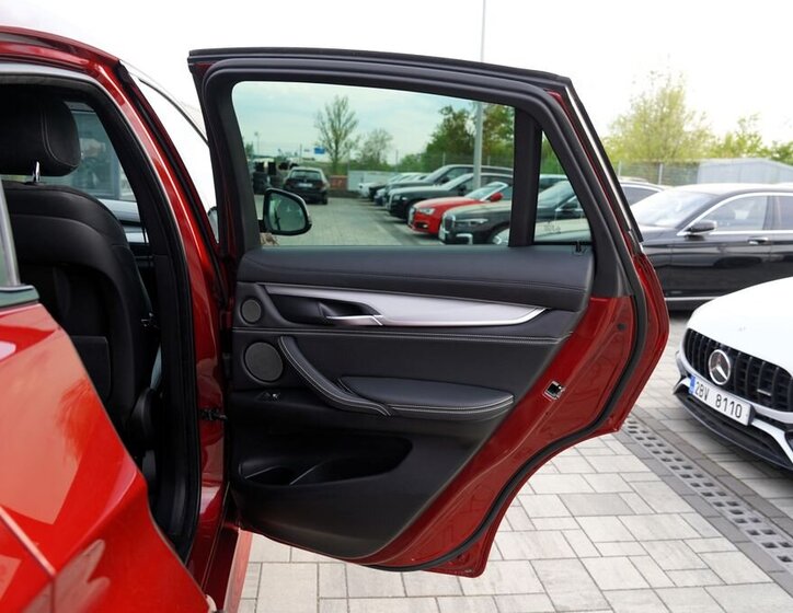 BMW X6 SUV / Terénní 3,0 l 280 kw