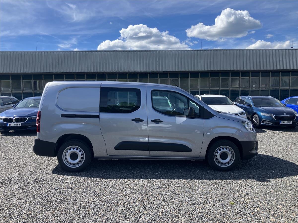 Toyota ProAce Kombi 1,2 l 81 kw