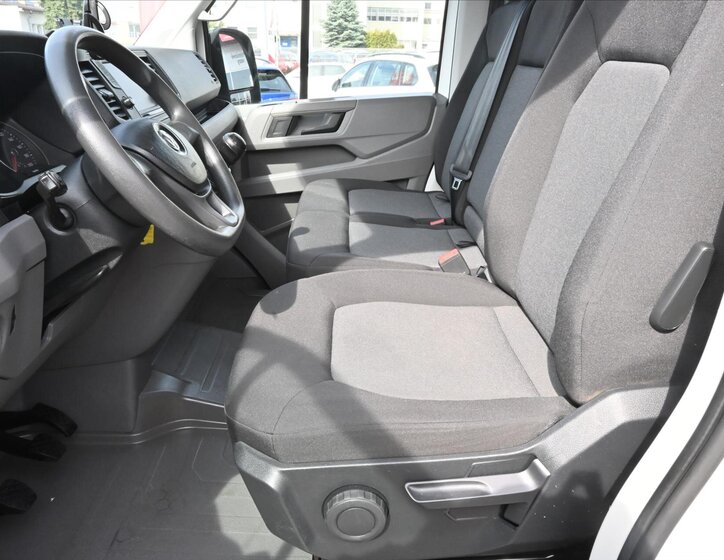 Volkswagen Crafter Skříň 2,0 l 103 kw