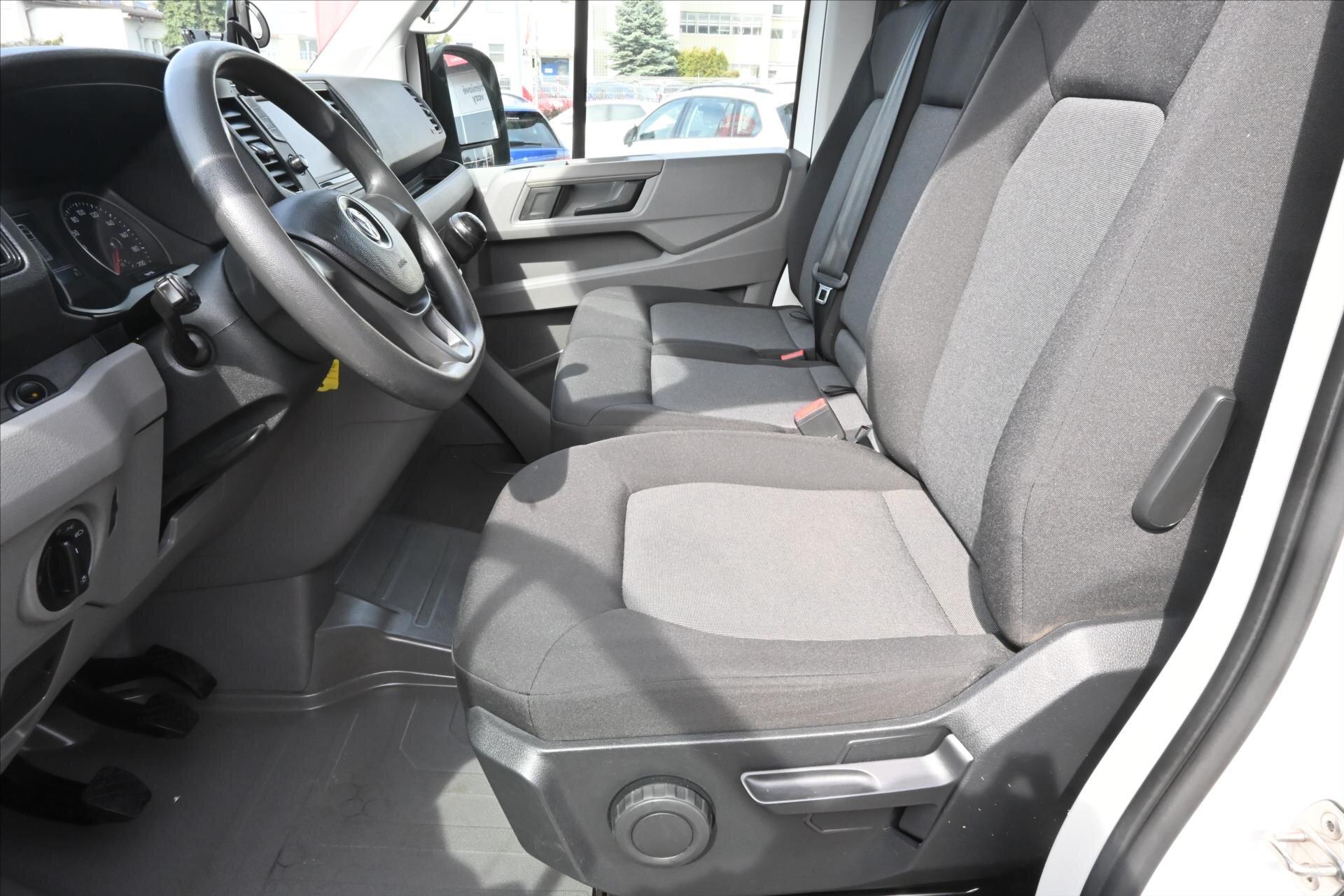 Volkswagen Crafter Skříň 2,0 l 103 kw