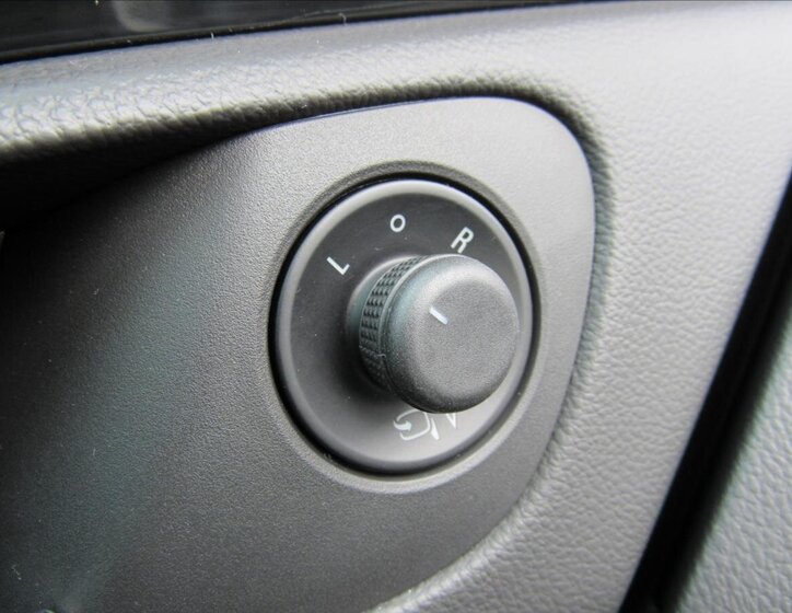 Opel Insignia Sedan / Limuzína 2,0 l 118 kw