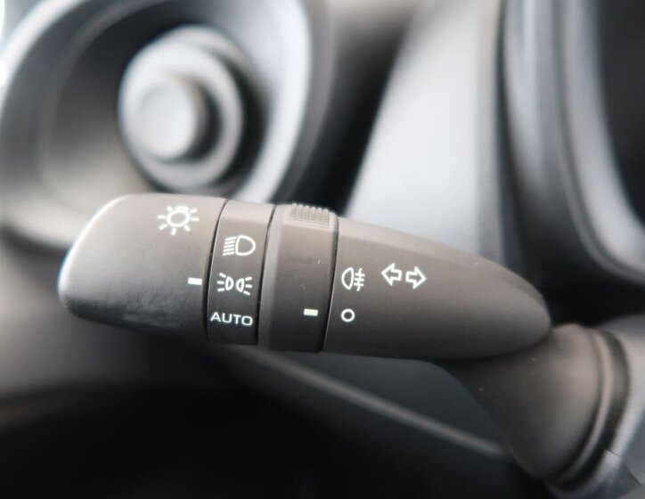 Toyota Aygo Hatchback 998,0 53 kw