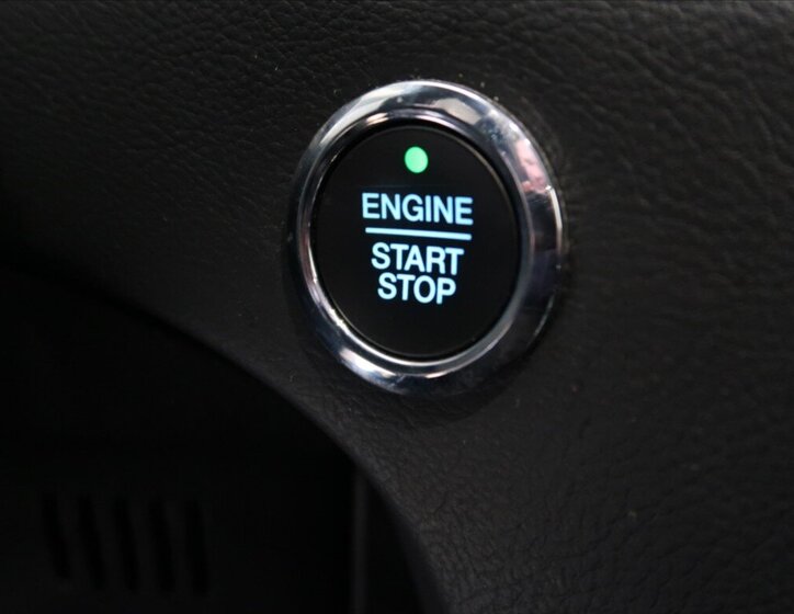 Ford S-MAX MPV 2,0 l 132 kw