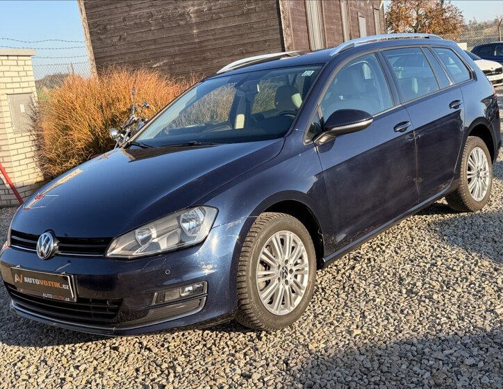 Volkswagen Golf Kombi 1,2 l 77 kw