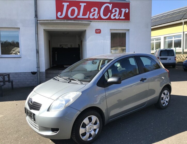 Toyota Yaris Hatchback 998,0 51 kw